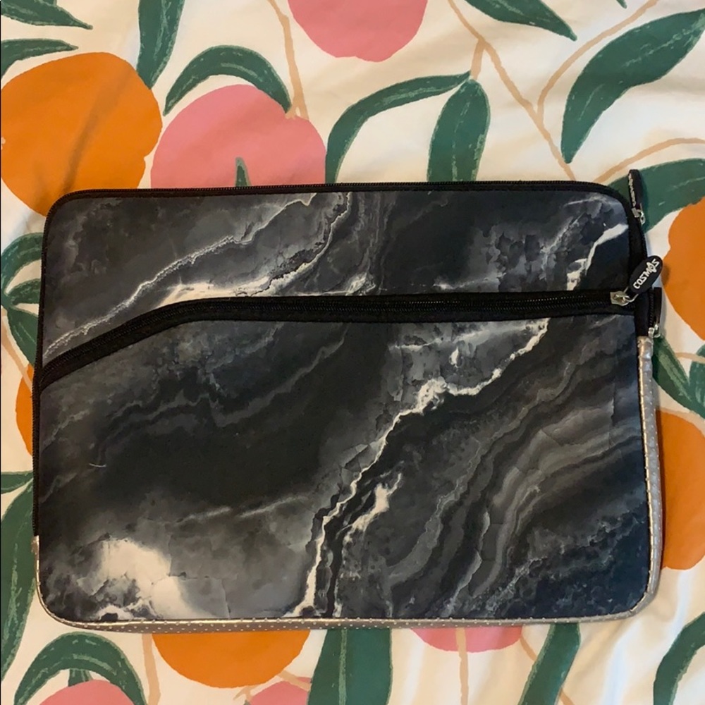 Black marble laptop case